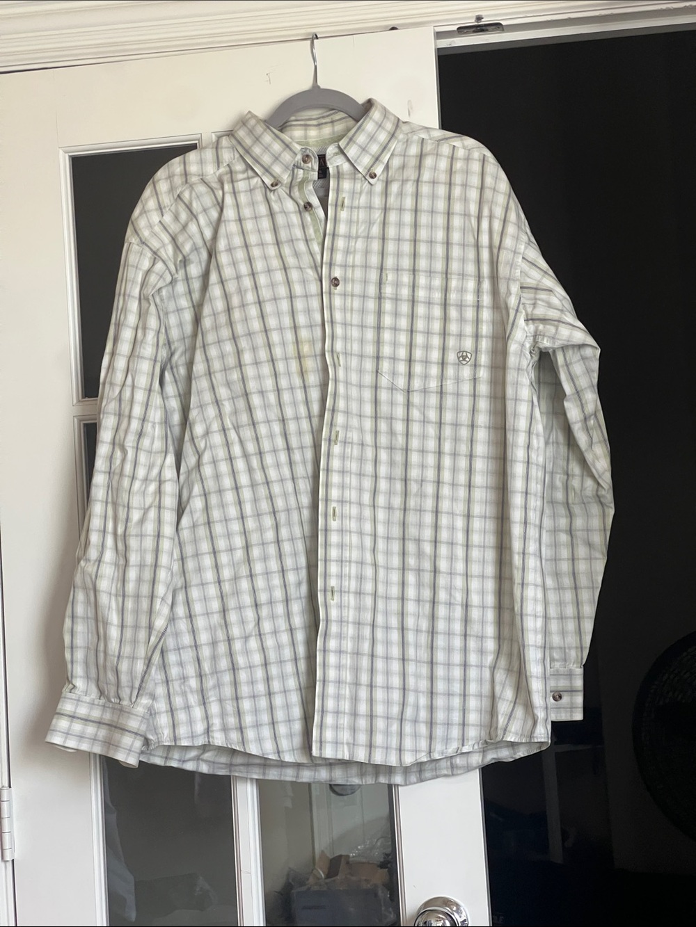 Ariat Men’s Light Gray and White Plaid Button-Down Shirt